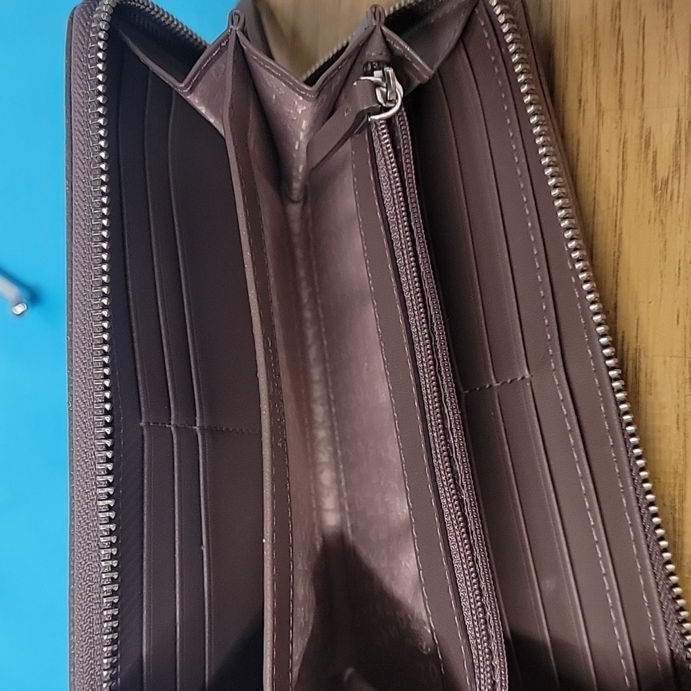 KATE SPADE Taupe Larchmont Avenue Neda  Zip Around Pebbled Leather Wallet - Picture 9 of 12